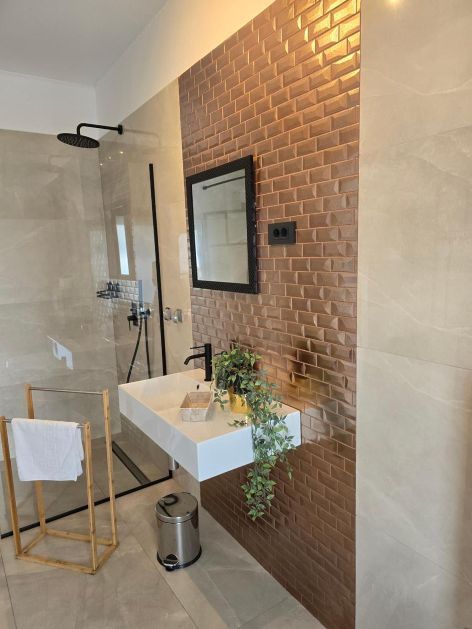 Villa Adriatic, Apartment Rebecca With Heated Swimming Pool, Sew View, Childrens Playground Icici Bagian luar foto