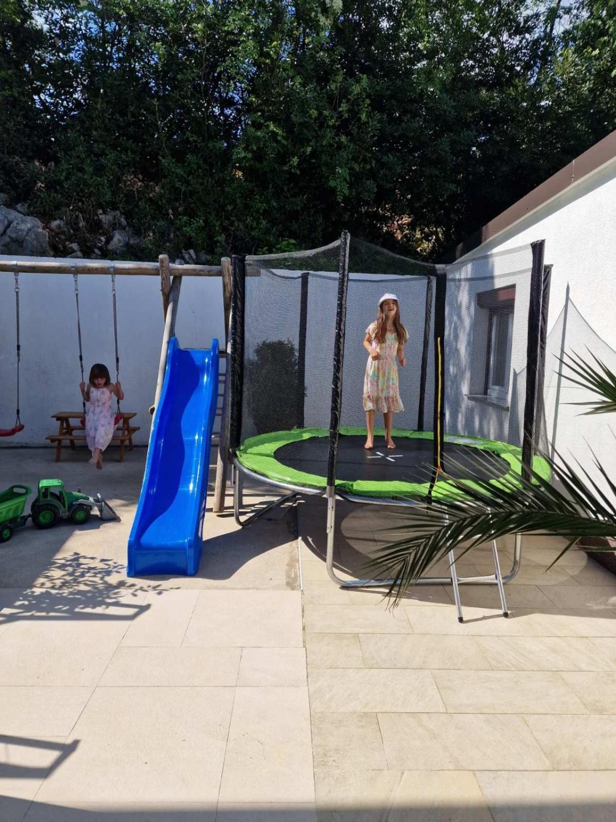 Villa Adriatic, Apartment Rebecca With Heated Swimming Pool, Sew View, Childrens Playground Icici Bagian luar foto
